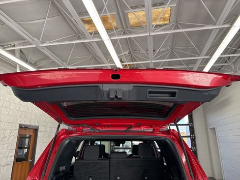 Certified 2025 Toyota 4Runner TRD Off-Road image 10