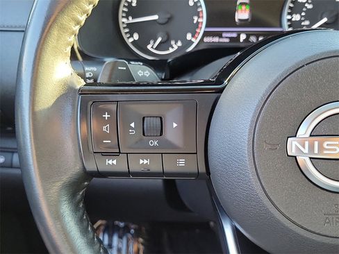 Certified 2022 Nissan Pathfinder SV image 5