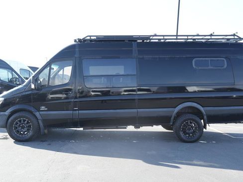 Used 2015 Mercedes-Benz Sprinter 2500 image 3