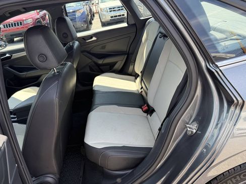 Used 2019 Volkswagen Jetta R-Line FWD image 8
