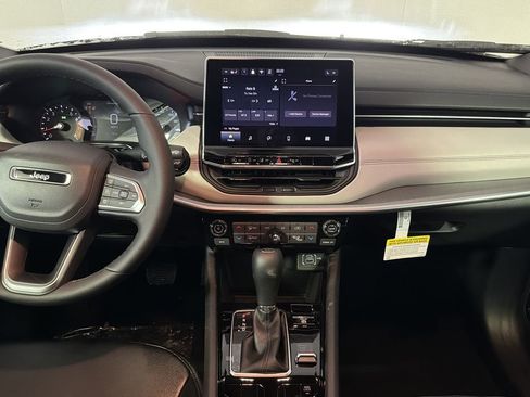 New 2026 Jeep Compass Limited image 27
