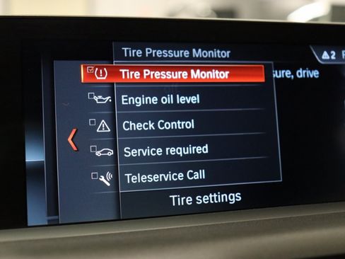 Used 2017 BMW M2 RWD image 17