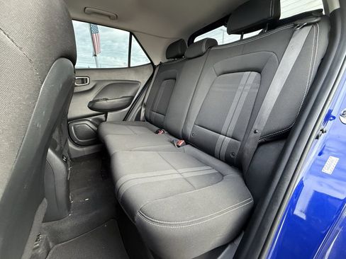 Used 2024 Hyundai Venue SEL image 25