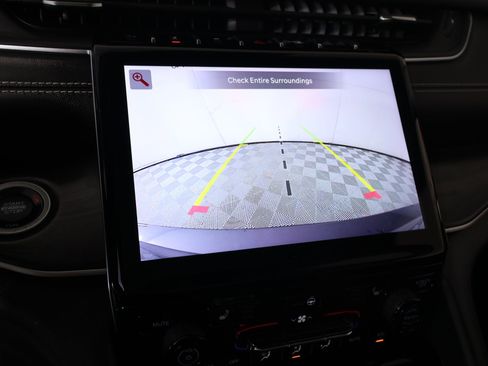 Used 2021 Jeep Grand Cherokee L Limited image 6