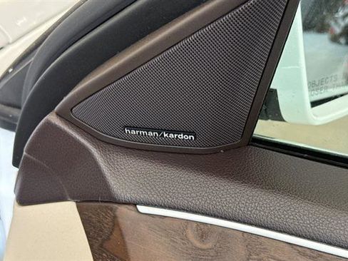 Used 2015 Mercedes-Benz E 350 4MATIC Wagon image 19