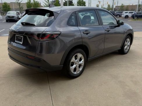 Certified 2024 Honda HR-V LX image 5