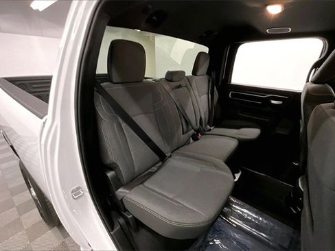 Used 2024 RAM 2500 Big Horn w/ Safety Group image 21