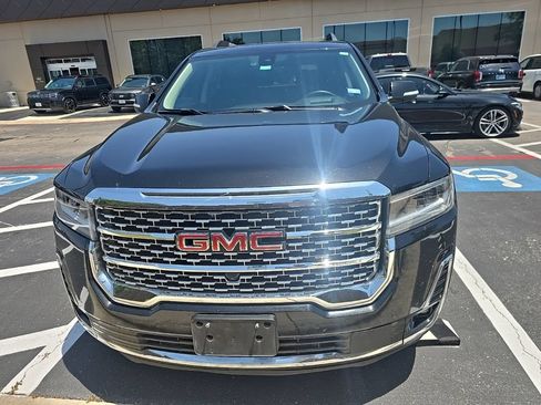 Used 2023 GMC Acadia Denali w/ Denali Ultimate Package FWD image 2