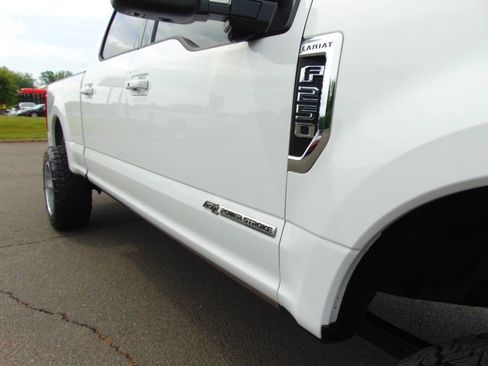 Used 2019 Ford F250 Lariat w/ Lariat Ultimate Package AWD/4WD image 72