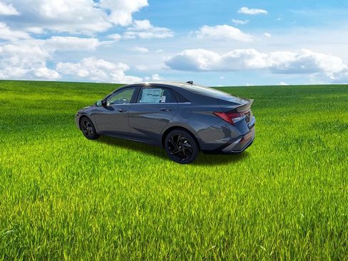 New 2026 Hyundai Elantra SEL Sport Premium FWD image 10