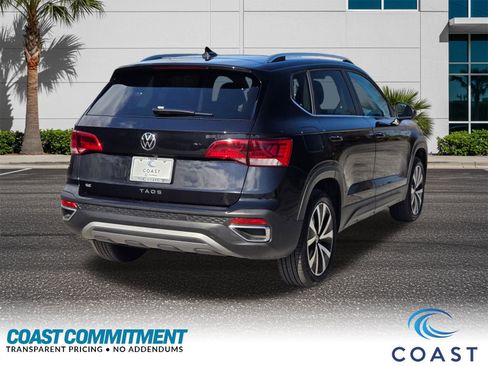 Used 2024 Volkswagen Taos SE image 6