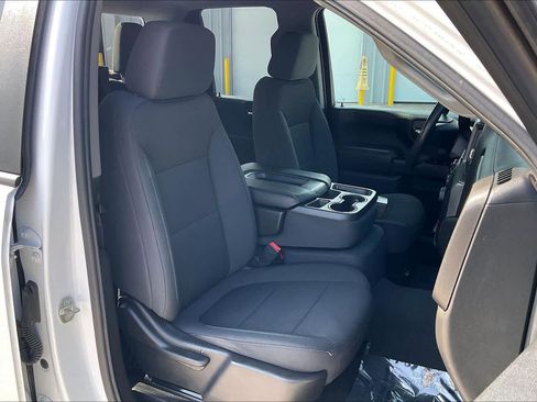 Used 2022 Chevrolet Silverado 2500 Custom w/ Custom Convenience Package image 7