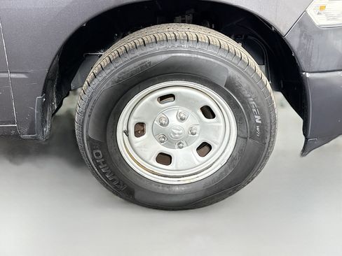 Used 2018 RAM 1500 Express RWD image 27