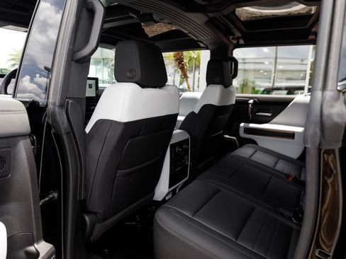 Used 2025 GMC Hummer EV 2X AWD/4WD image 21