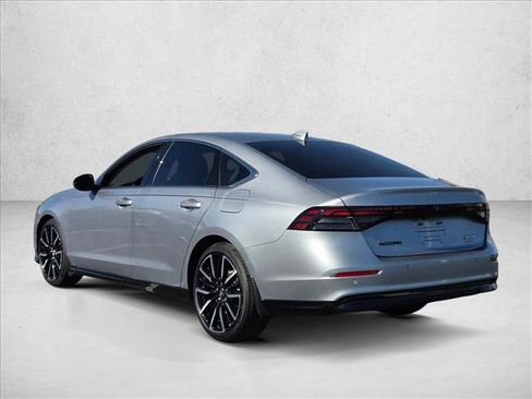 Used 2023 Honda Accord Touring image 8