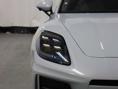 New 2025 Porsche Panamera 4 image 15