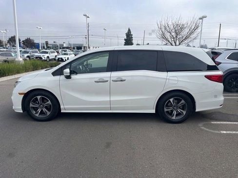 Used 2018 Honda Odyssey Elite image 8