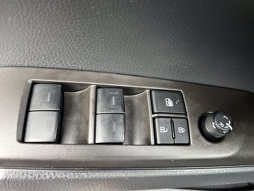 Used 2023 Toyota Camry LE FWD image 12