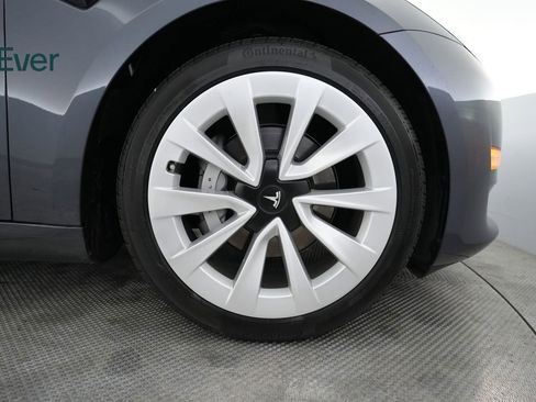 Used 2023 Tesla Model 3 Standard Range image 22