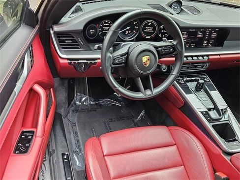 Used 2021 Porsche 911 Carrera S image 16