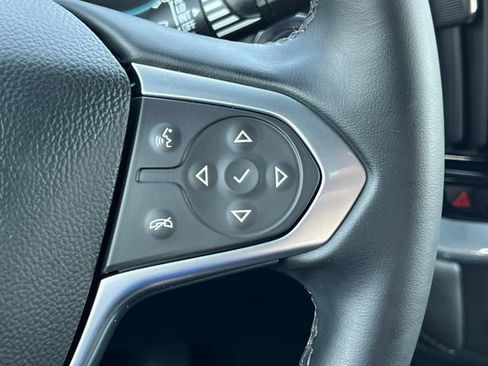 Used 2023 Chevrolet Traverse LT w/ Rear Camera Mirror Package AWD/4WD image 24