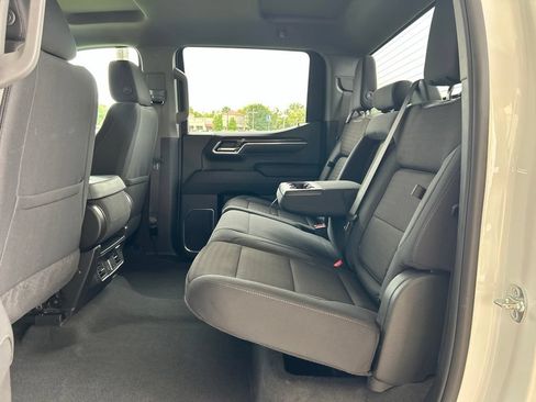 Certified 2025 GMC Sierra 1500 Elevation AWD/4WD image 9