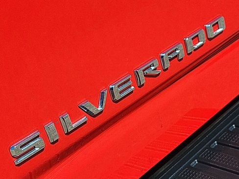 Used 2024 Chevrolet Silverado 2500 LT w/ Convenience Package image 37