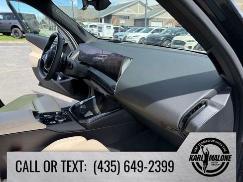 Used 2025 BMW X3 xDrive30i w/ Premium Package AWD/4WD image 37