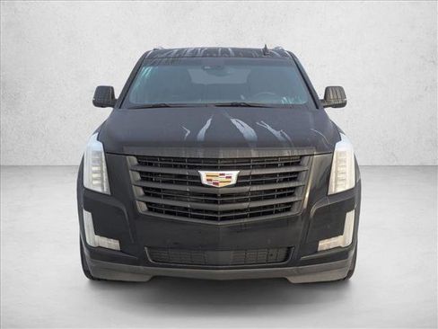 Used 2015 Cadillac Escalade Platinum image 2