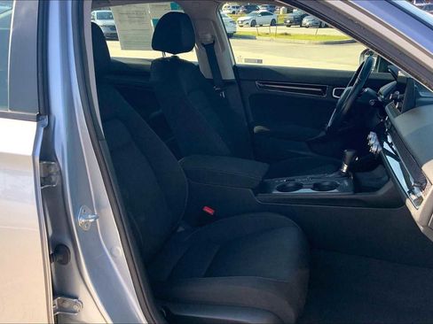 Used 2022 Honda Civic EX image 8