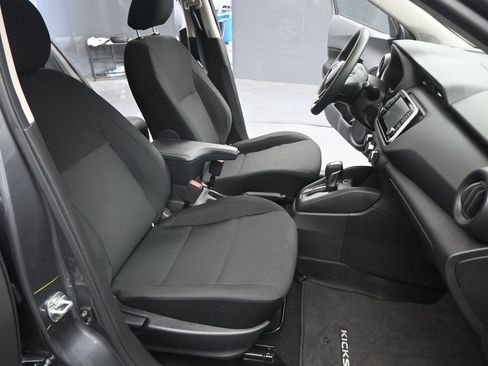 Used 2024 Nissan Kicks S image 18