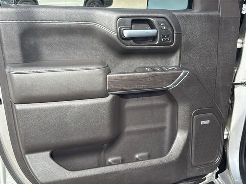 Used 2021 Chevrolet Silverado 1500 LTZ image 11