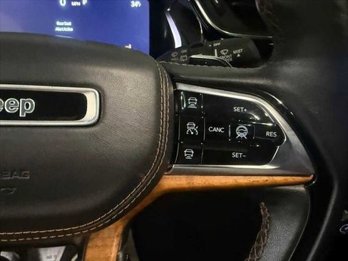Certified 2023 Jeep Grand Cherokee Summit image 31
