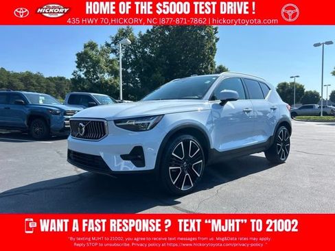 Used 2024 Volvo XC40 B5 Plus w/ Protection Package Premier AWD/4WD image 1