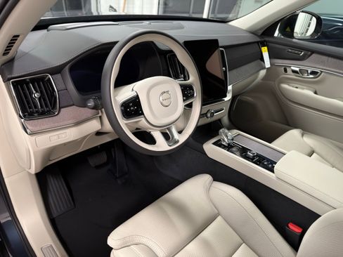 New 2026 Volvo XC90 T8 Ultra w/ Protection Package AWD/4WD image 14