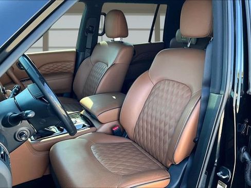 Used 2024 INFINITI QX80 Sensory AWD/4WD image 25