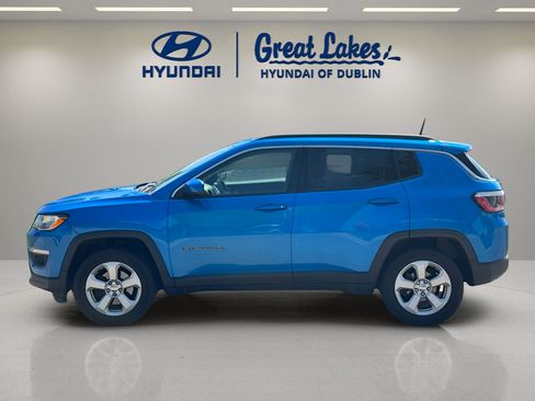 Used 2018 Jeep Compass Latitude w/ Cold Weather Group AWD/4WD image 2