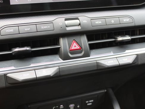 Used 2025 Kia K4 GT-Line w/ GT-Line Premium Package image 25