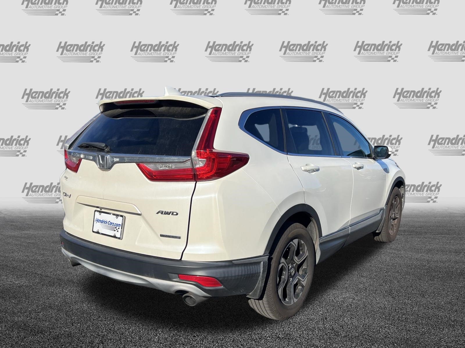 Used 2018 Honda CR-V Touring image 10