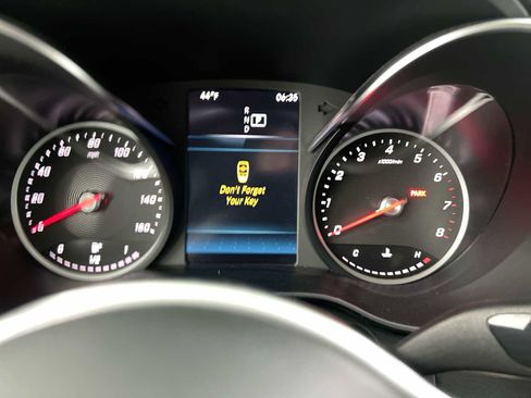 Used 2020 Mercedes-Benz GLC 300 4MATIC image 10