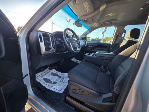 Used 2017 GMC Sierra 1500 SLE w/ SLE Value Package image 5