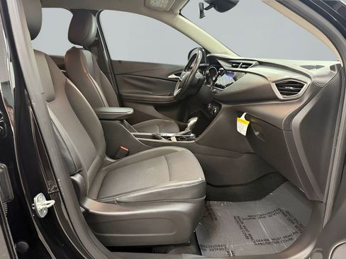Used 2021 Buick Encore GX Preferred w/ Sport Touring Package FWD image 12