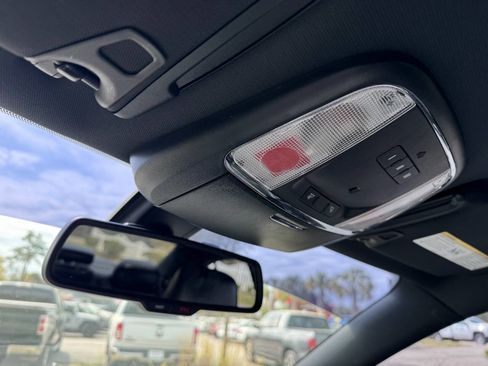 Used 2015 Dodge Charger R/T w/ Plus Group image 24