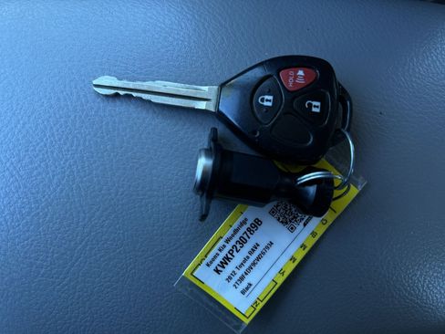Used 2012 Toyota RAV4 4WD w/ Value Pkg image 44
