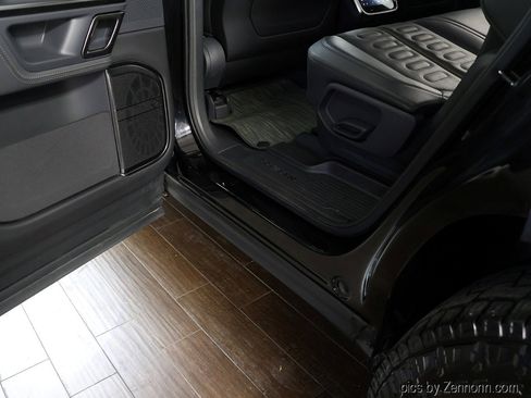 Used 2023 Rivian R1S Launch Edition image 30