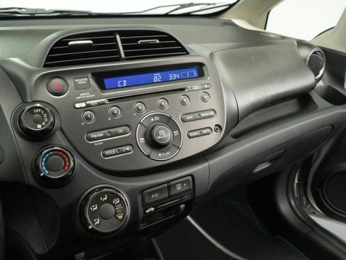 Used 2013 Honda Fit Sport image 33