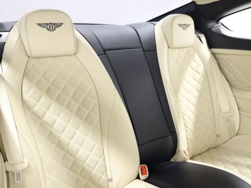 Used 2017 Bentley Continental GT image 57