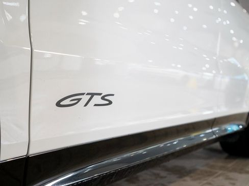 New 2026 Porsche Cayenne GTS image 15