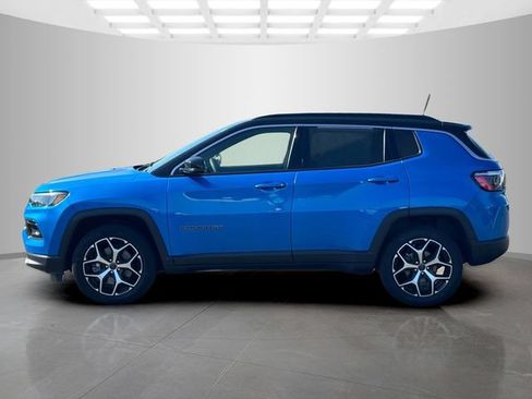 Certified 2025 Jeep Compass Limited AWD/4WD image 4