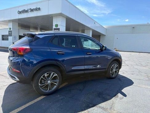 Used 2022 Buick Encore GX Select w/ Safety Package II AWD/4WD image 4